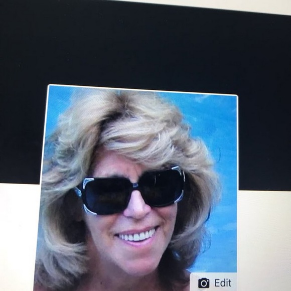 Meet your Posher, Jayne - Picture 1 of 1